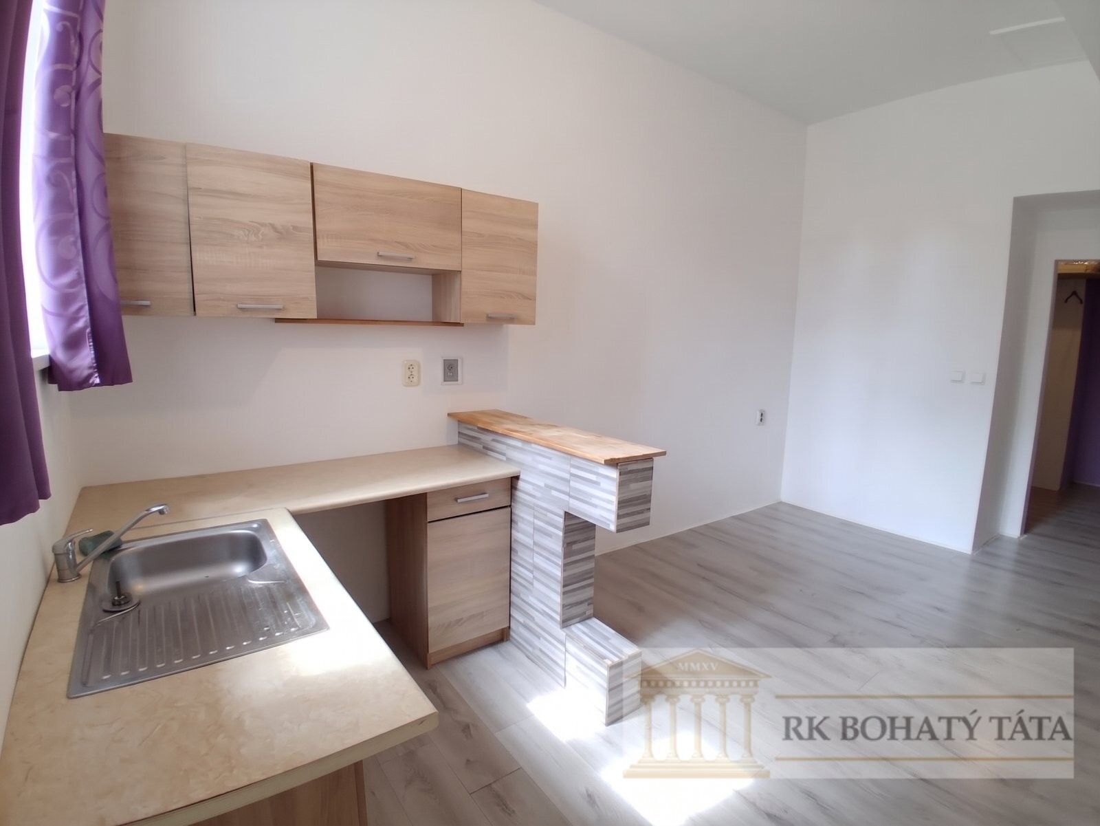 Sklad · 26 m² · Plynární, Praha - 3