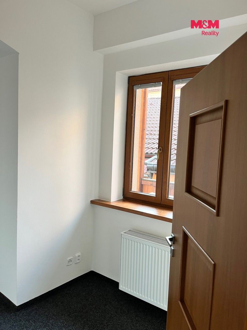Pronájem kancelář - Mírové náměstí, Louny, 40 m² - 5