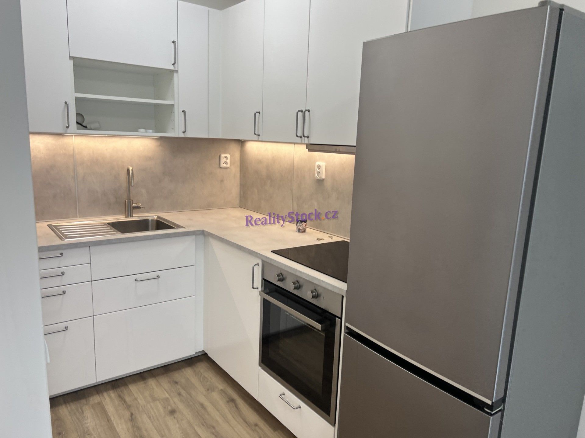 Pronájem byt 2+kk - Jana Želivského, Praha, 42 m²