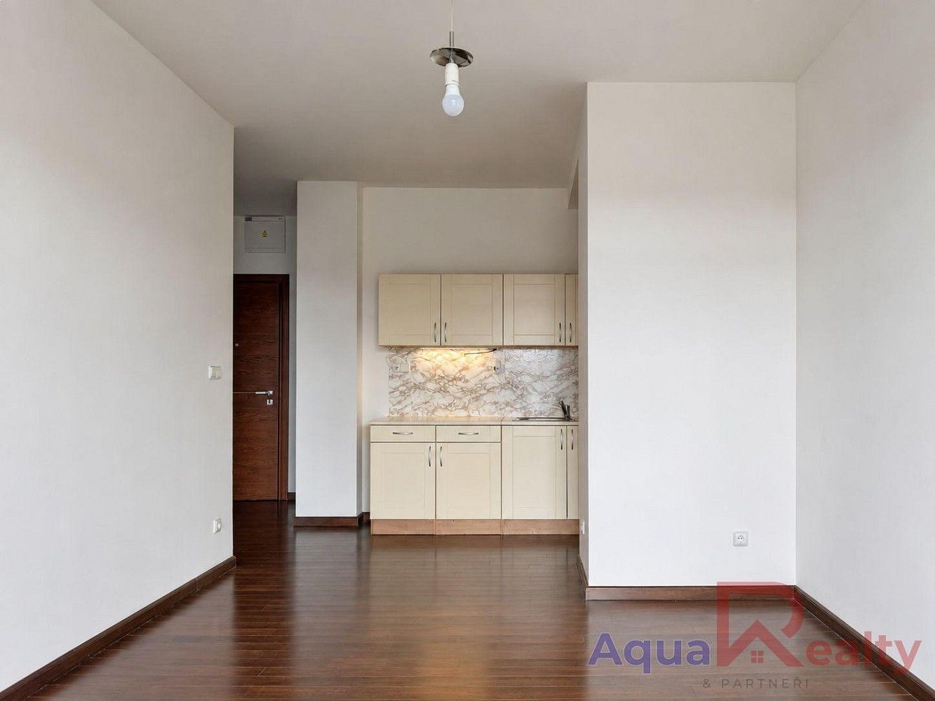 2+kk, Karlovy Vary - Dvory, Karlovarský kraj, 53 m² - 2