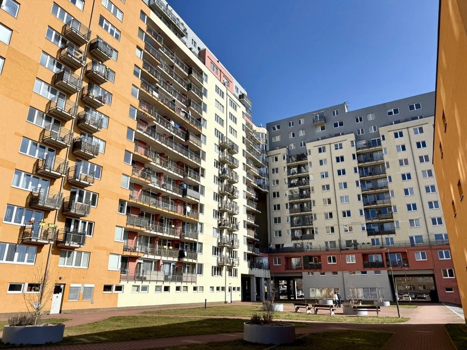 2+kk, Hnězdenská, Praha, 44 m²