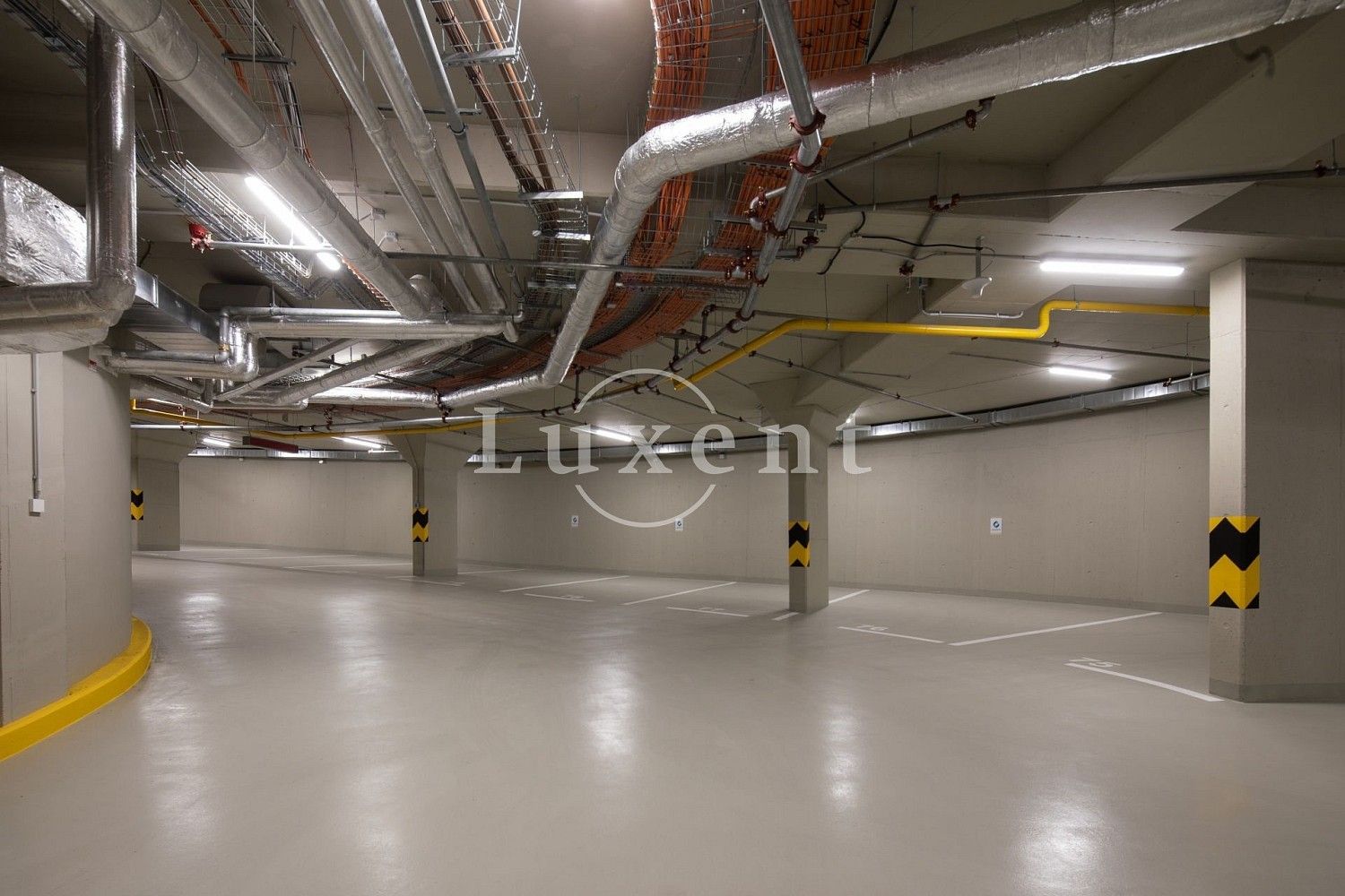 Pronájem kancelář - Praha - Smíchov, okres Praha 5, Hlavní město Praha, 400 m² - 5