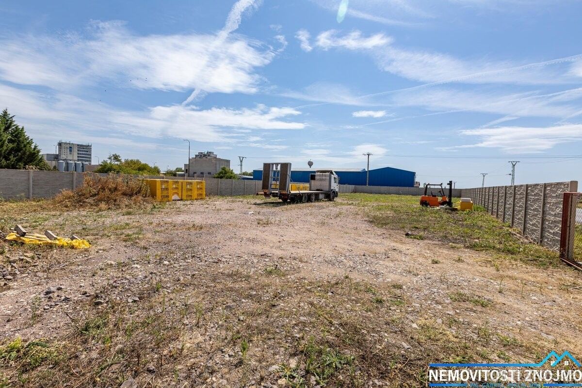 Pronájem pozemek pro bydlení - Hodonice, 671 25