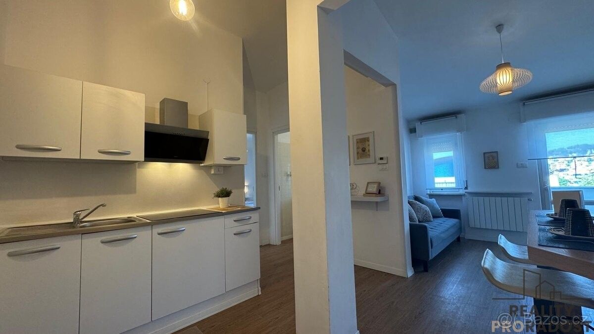 Prodej byt - 987 66, Zahraničí