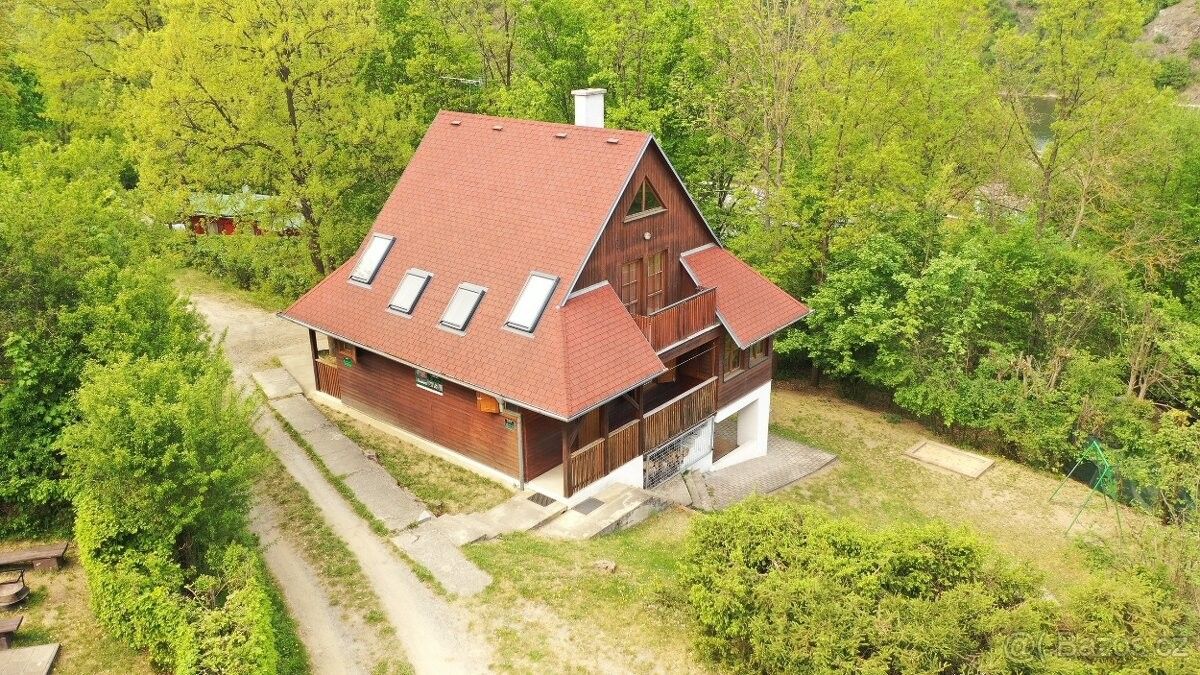Chaty, Uherčice u Znojma, 671 07 - 1