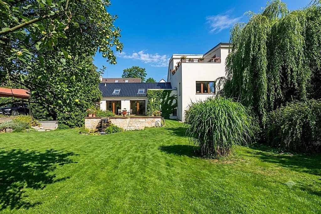 Rodinné domy, Hodějovská, Praha 9 - Kyje, 308 m² - 1