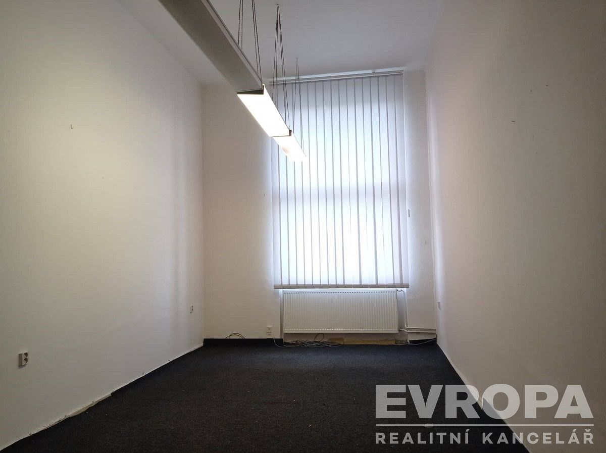 Sklady, Hanychovská , Liberec, 30 m² - 2