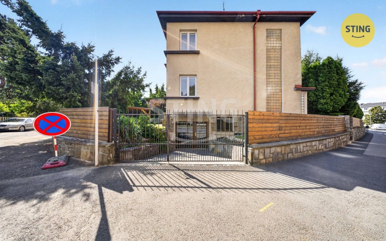 Rodinné domy, Hobzíkova, Opava, 224 m² - 1