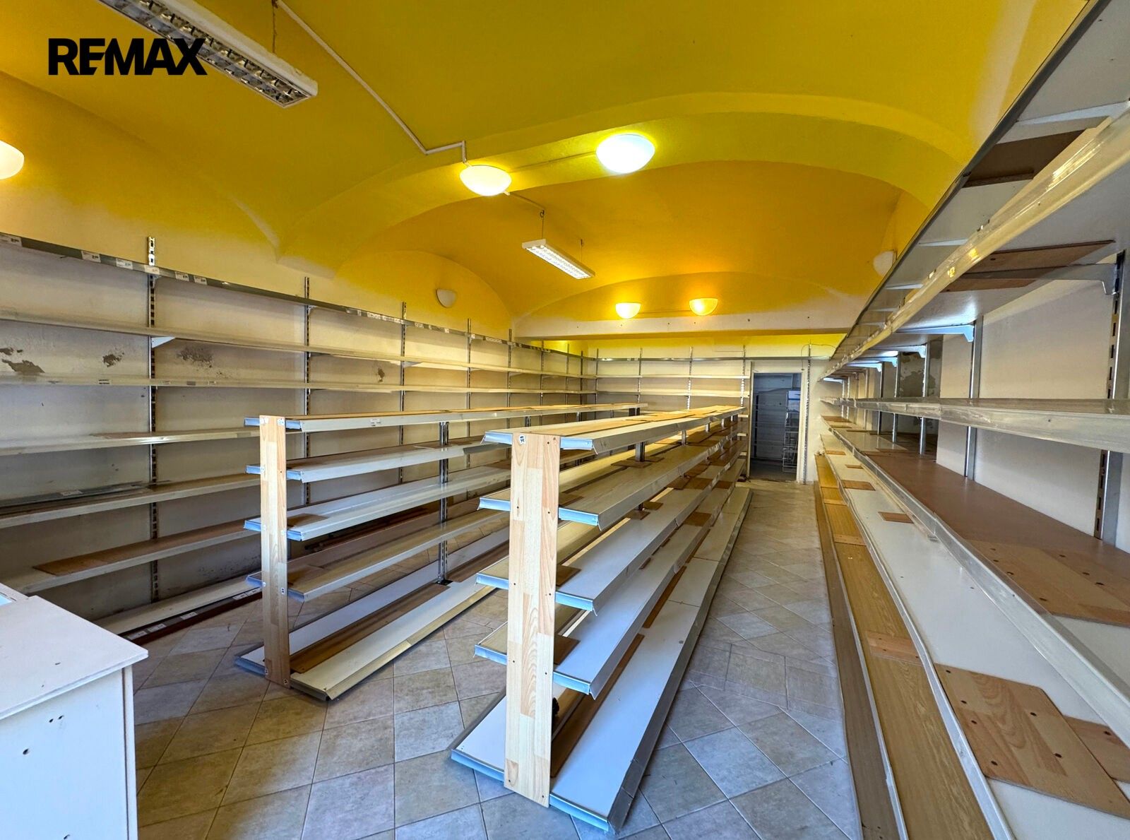 Pronájem obchodní prostory - Hlavní náměstí, Šternberk, 58 m² - 5