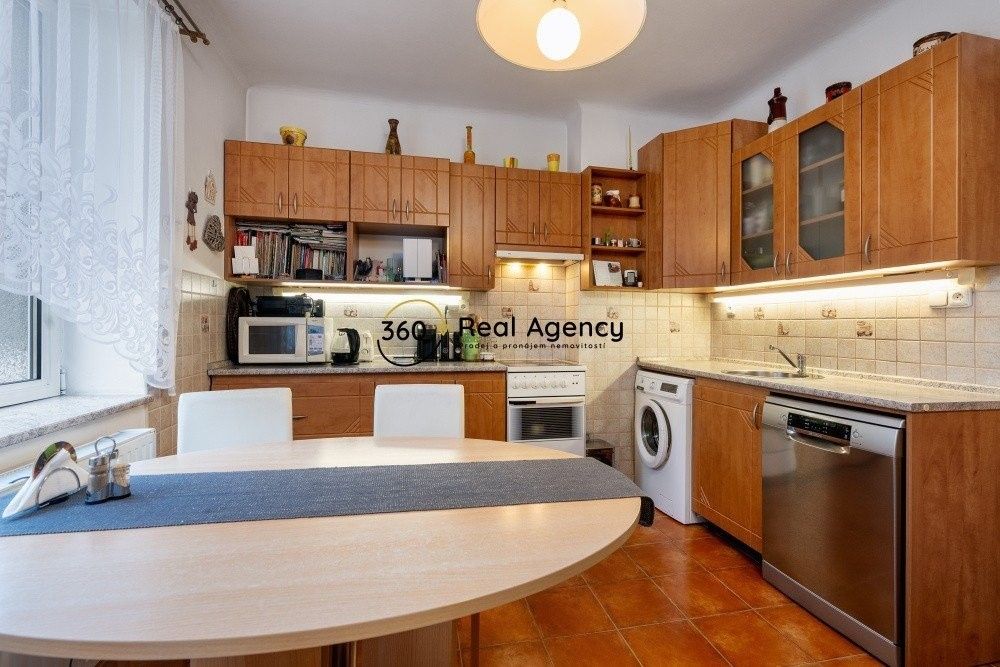 Prodej rodinný dům - Košíkářská, Praha, 270 m²