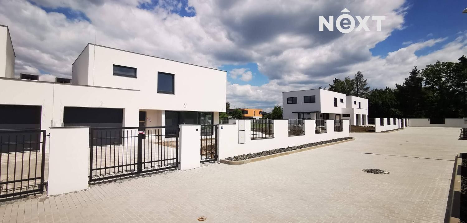 Pozemky pro bydlení, Nechanice - 2