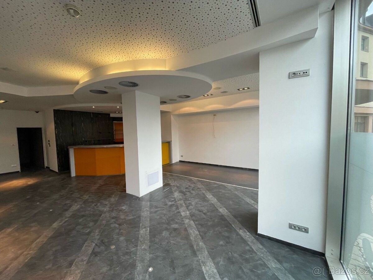 Prodej obchodní prostory - Praha, 160 00, 83 m²