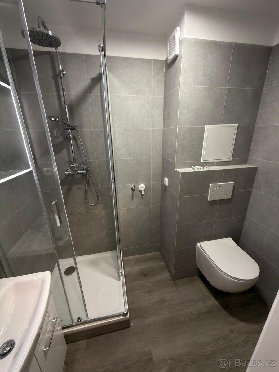 Byty, Pardubice, 530 09