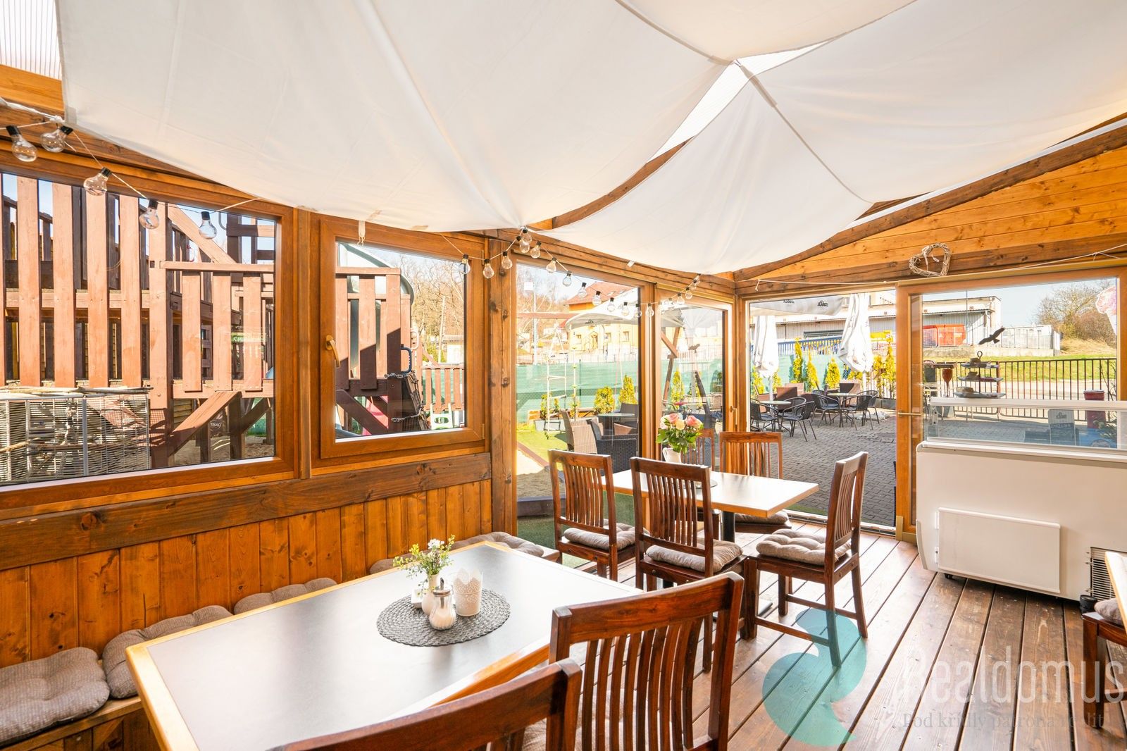 Prodej obchodní prostory - Nádražní, Český Krumlov, 2 m²