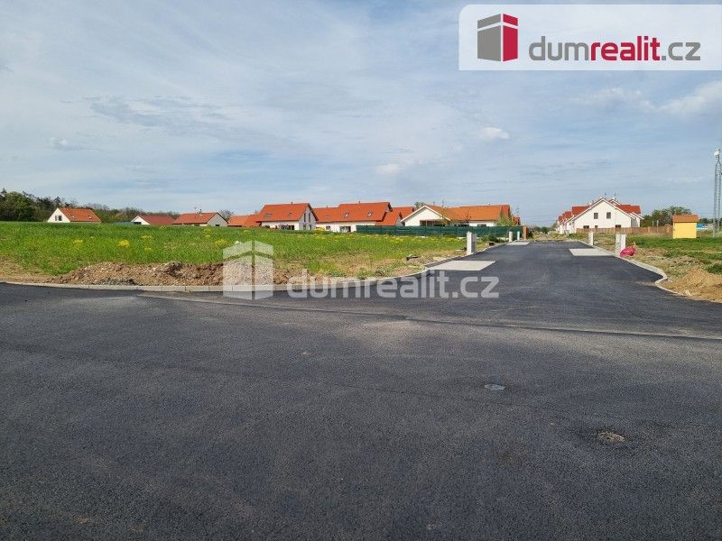 Prodej pozemek pro bydlení - Veltrusy, 740 m²