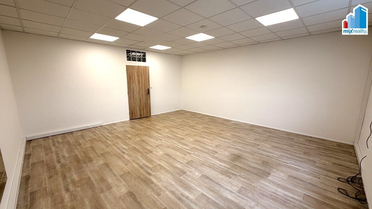 Pronájem kancelář - Nýřany, 1 m² - 5