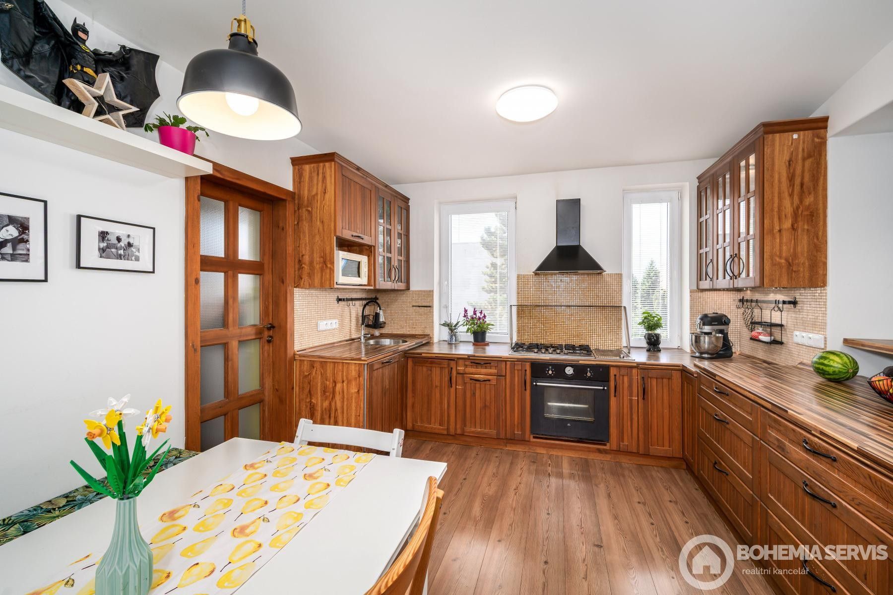 3+1, Svépomocná, Unhošť, 83 m²