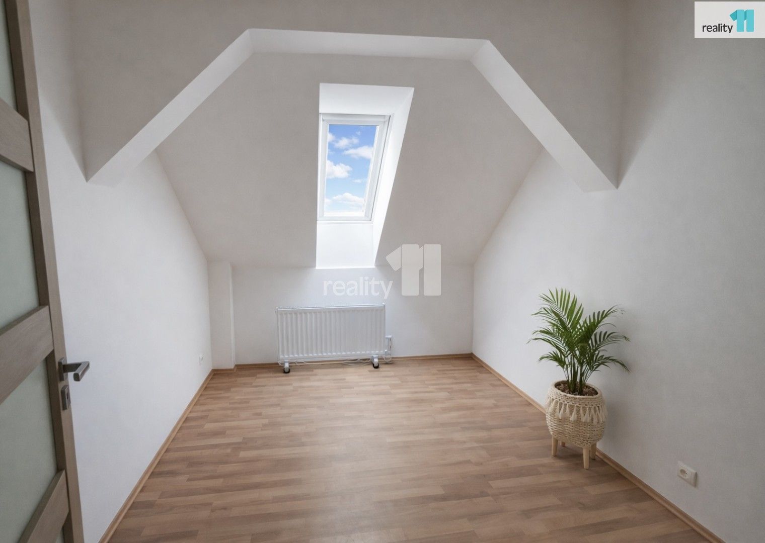 Pronájem byt 3+kk - Drnovská, Praha, 78 m²