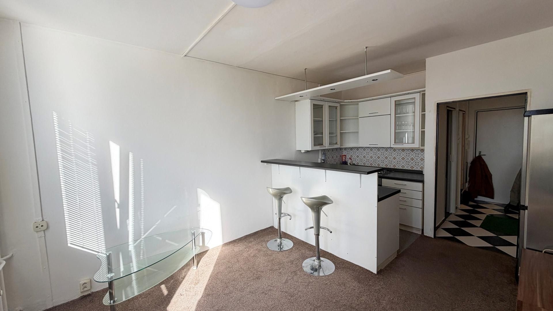 Byt 1+kk · 24 m² · Počernická, Praha - 4