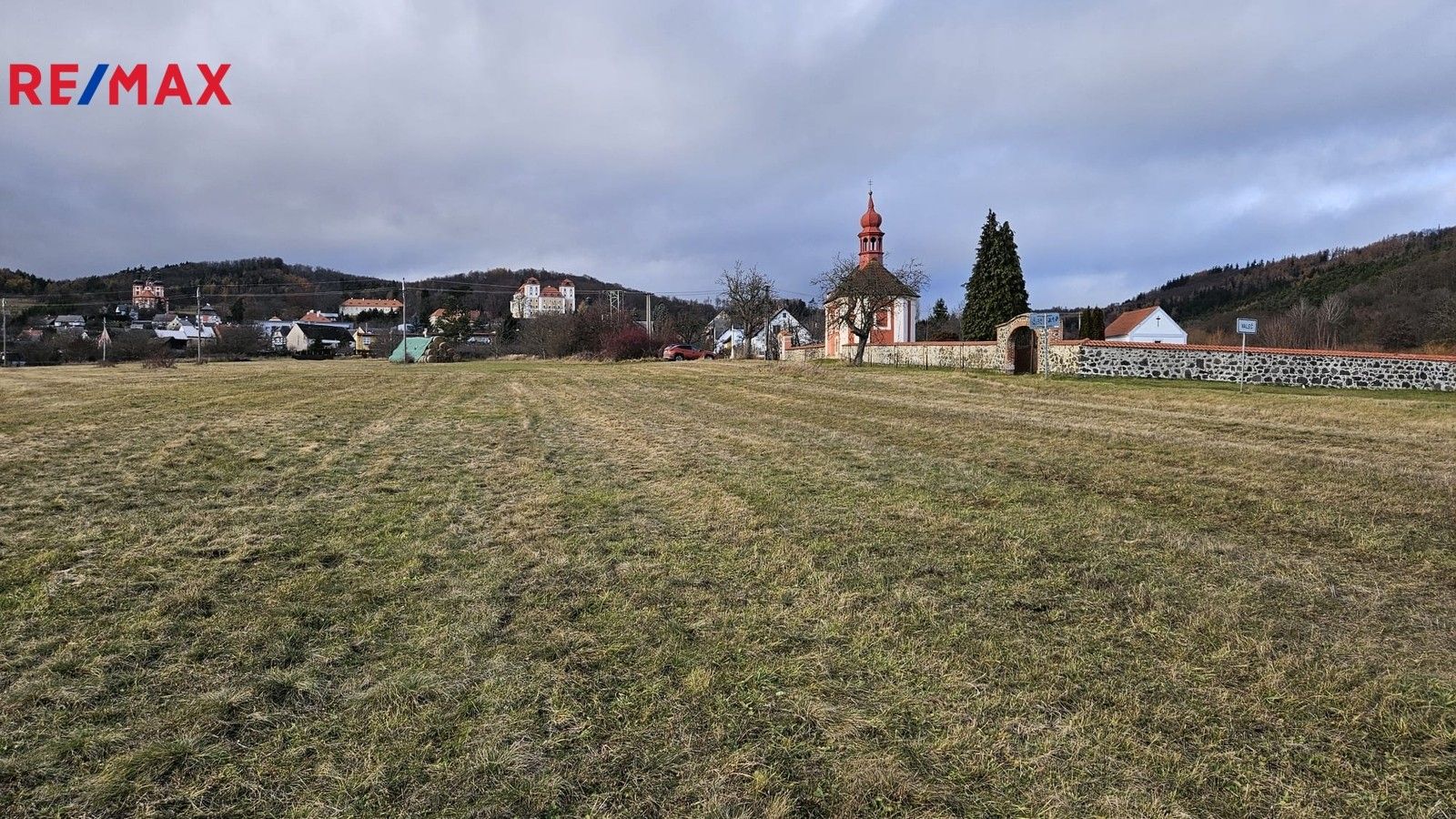 Prodej pozemek pro bydlení - Valeč, 1 m²