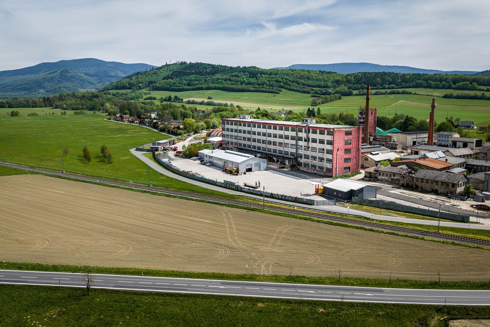 Sklady, Rapotín, 2 300 m² - 2