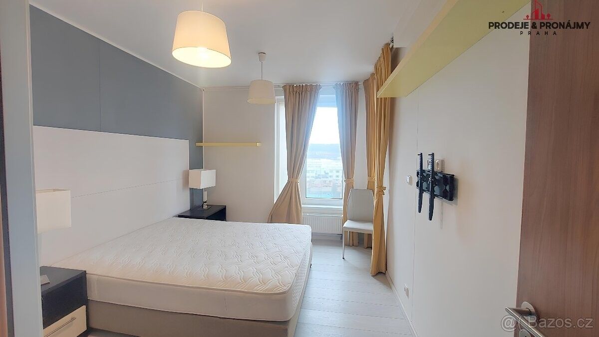 Pronájem byt - Praha, 190 00