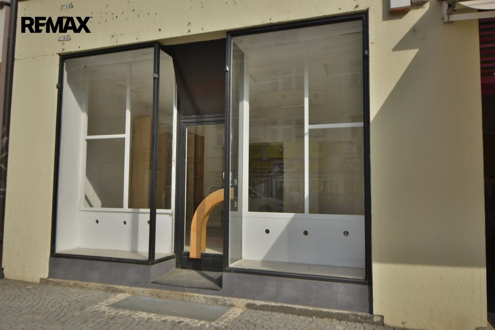 Obchodní prostory · 58 m² · S. K. Neumanna 725, Hradec Králové Pražské Předměstí - 2