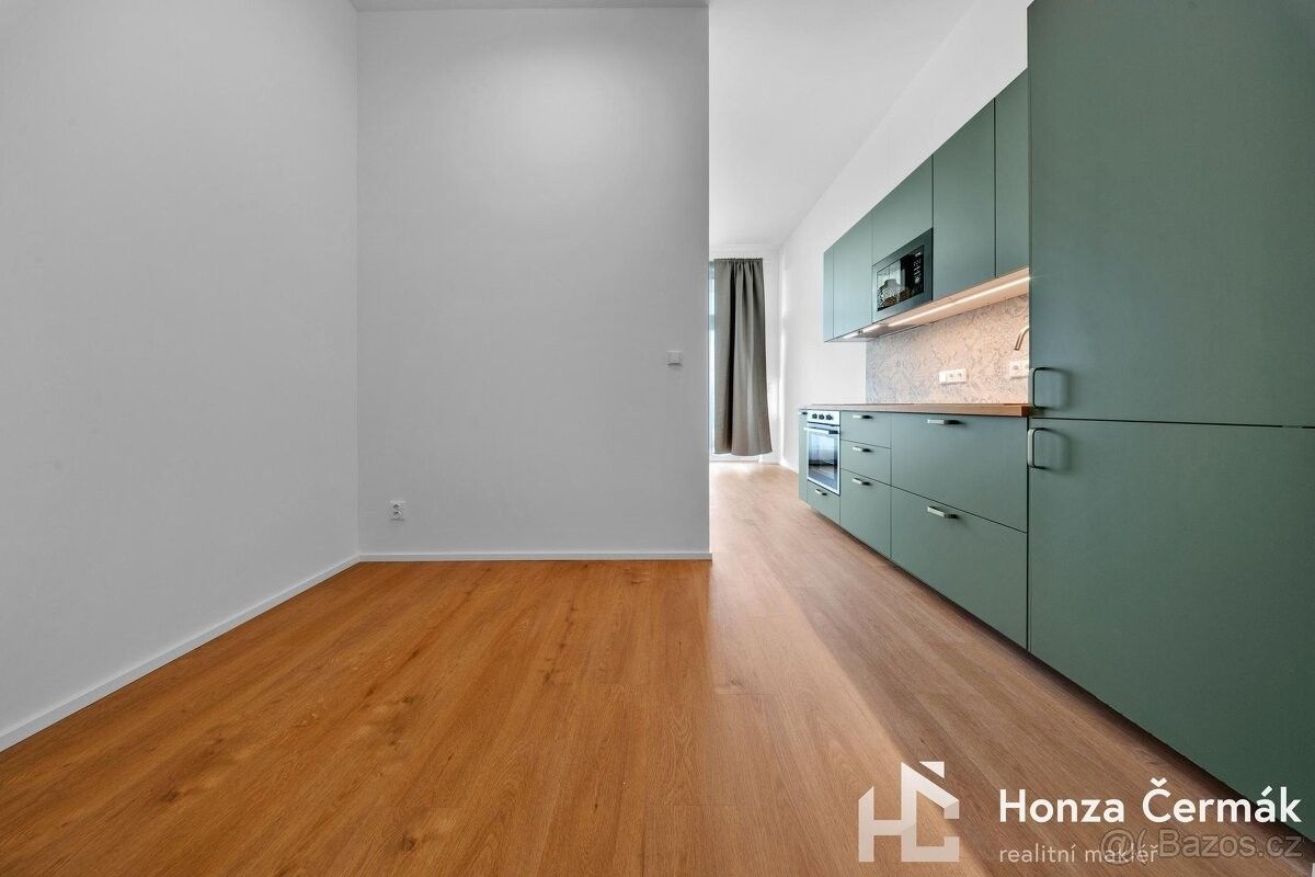 Pronájem byt - Brno, 613 00