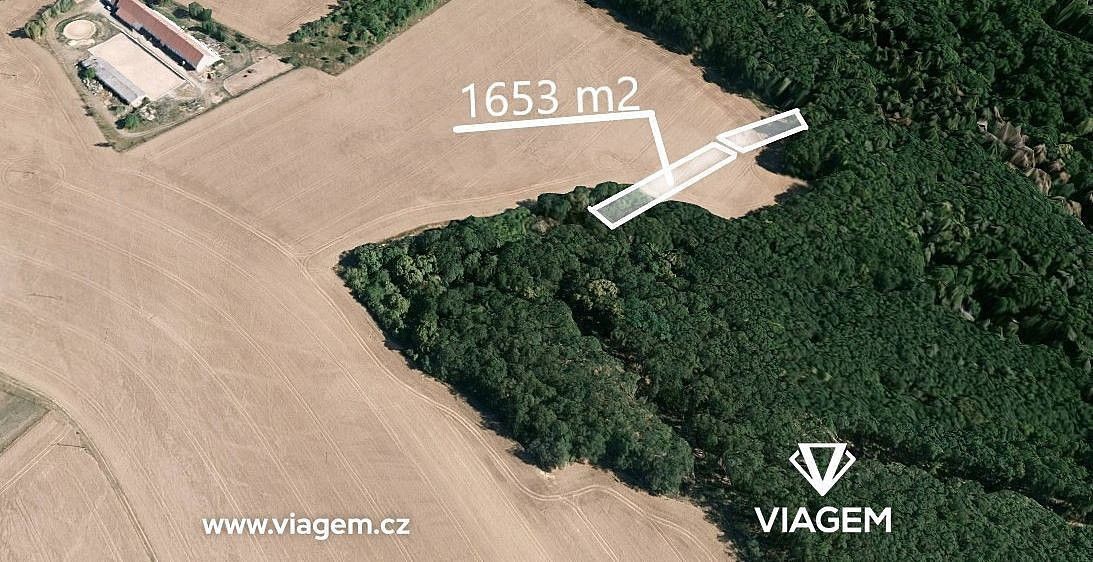 Zemědělský pozemek, 1 653 m²