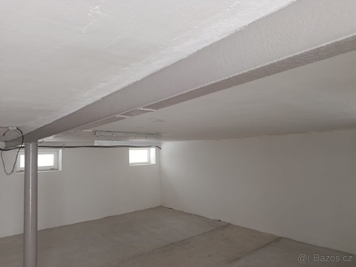 Pronájem sklad - Bystřice nad Pernštejnem, 593 01