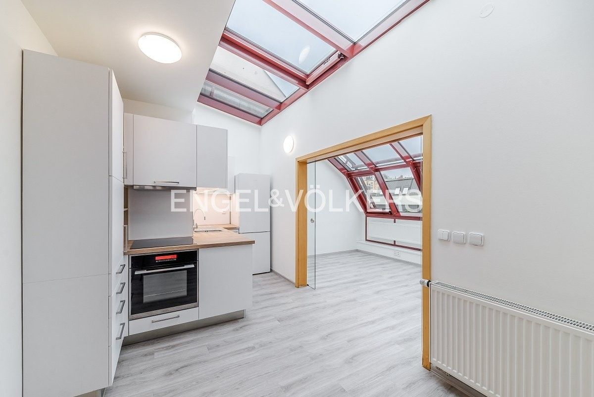 Pronájem byt 4+1 - Pod Klamovkou 1268, Praha Košíře, 80 m² - 5