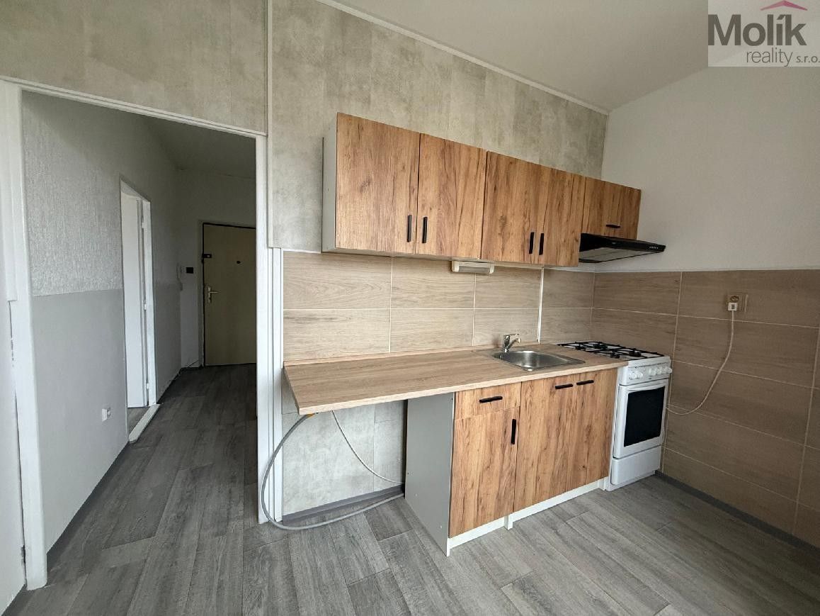 Pronájem byt 2+1 - Mladé gardy, Most, 55 m²