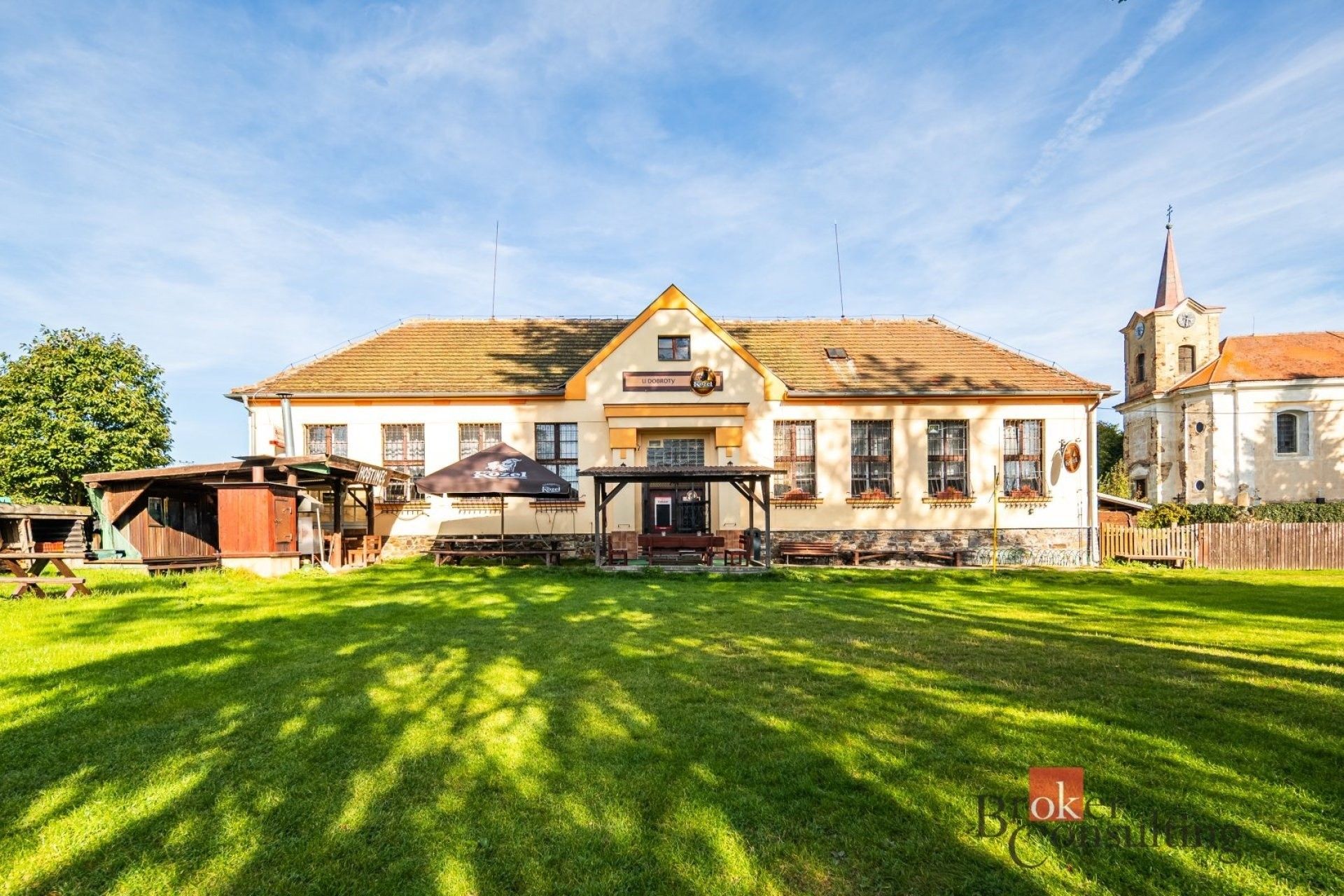Rodinné domy, Nový Dům, 257 m² - 1
