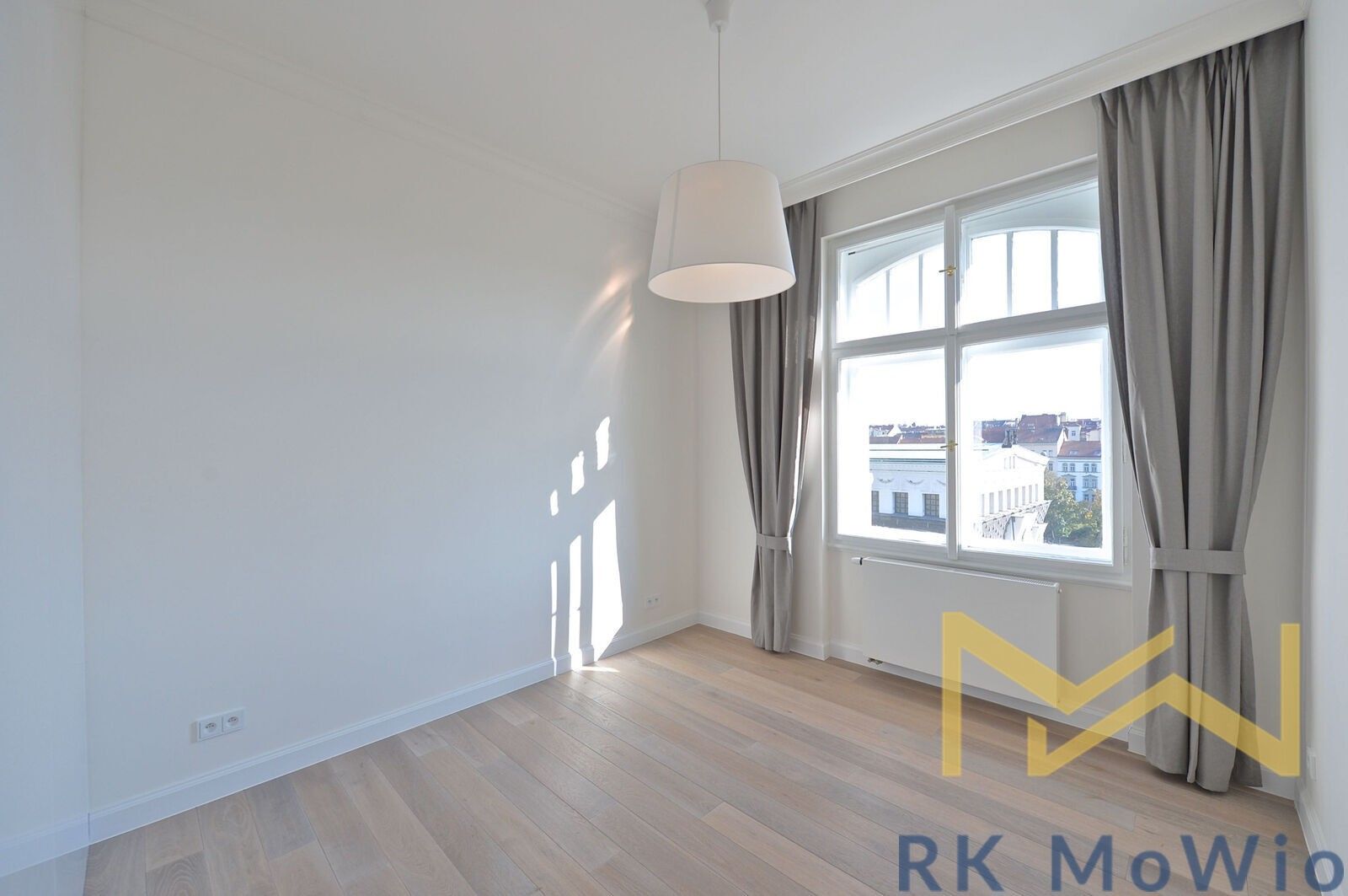 Pronájem byt 3+1 - náměstí Jiřího z Poděbrad, Praha, 137 m² - 5