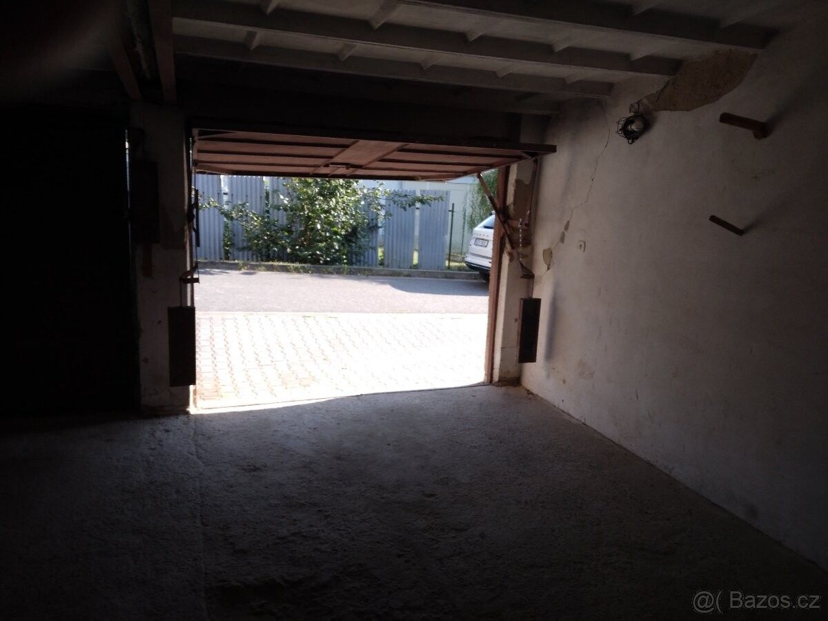 Pronájem garáž - Valašské Meziříčí, 757 01