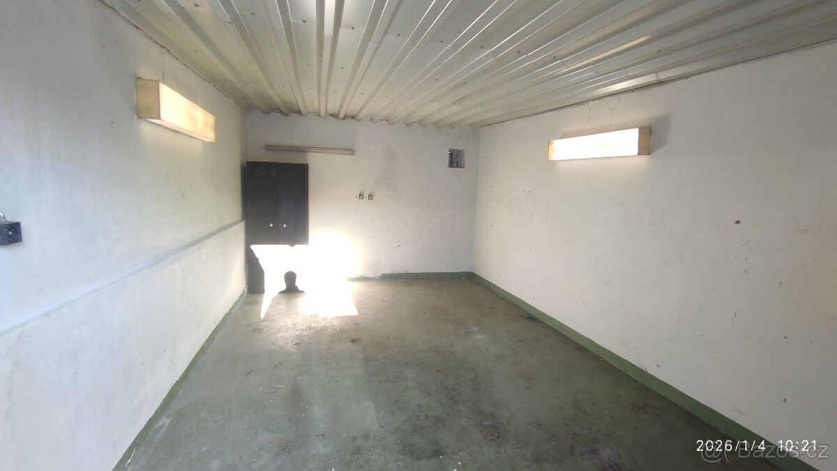 Pronájem garáž - Ostrava, 700 30