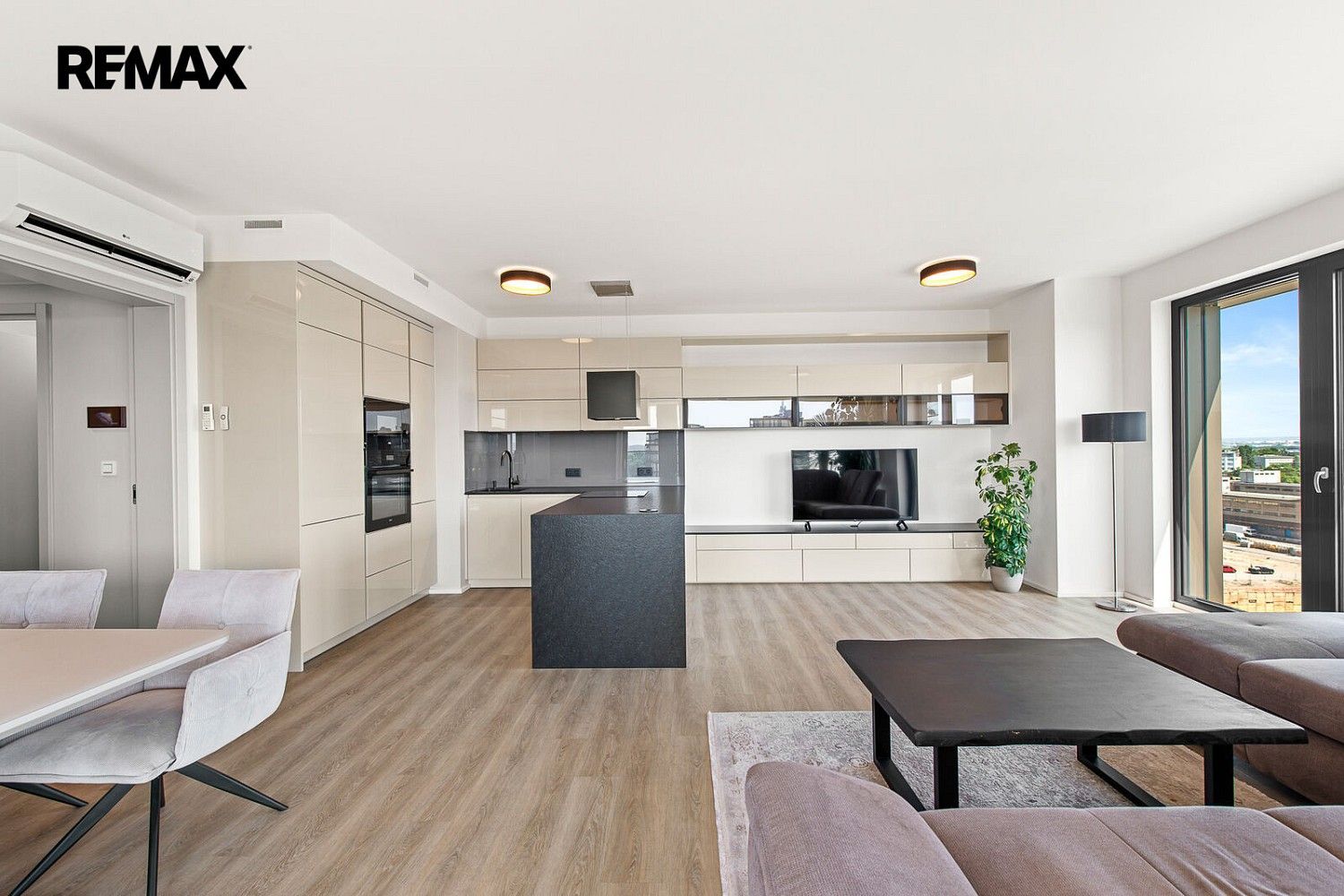 Byt 3+kk · 113 m² · Šrámkové, Praha 3 - Žižkov - 4