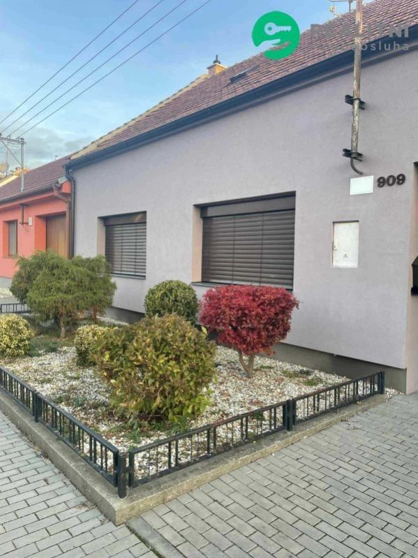 Prodej rodinný dům - Čejkovská, Velké Bílovice, 385 m²