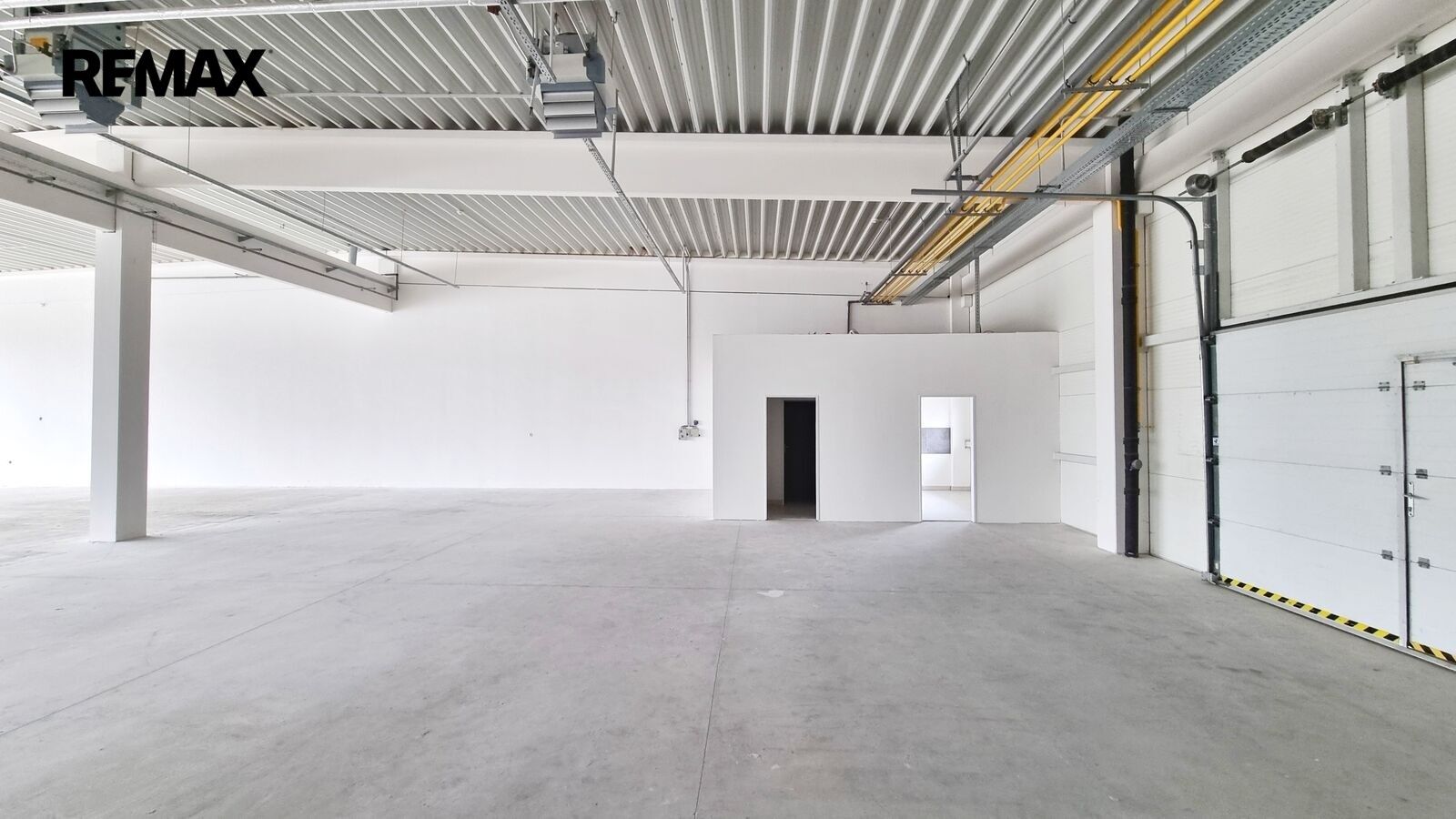 Pronájem obchodní prostory - České Vrbné 2393, České Budějovice 2, 477 m² - 5