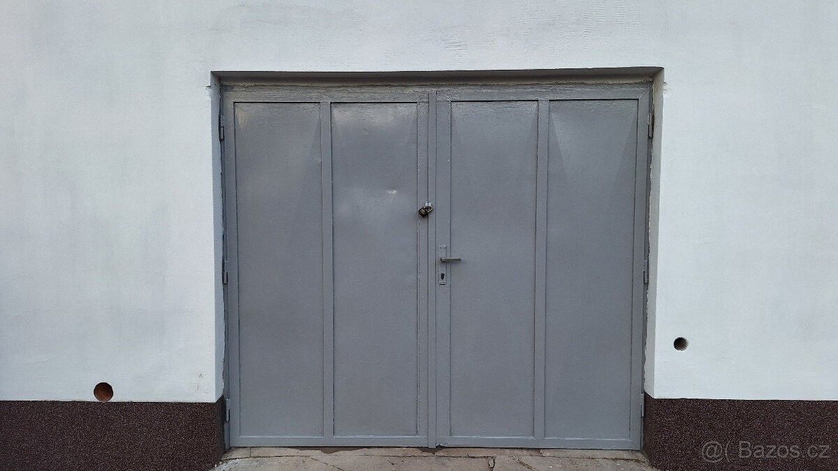 Garáže, Týnec nad Labem, 281 26