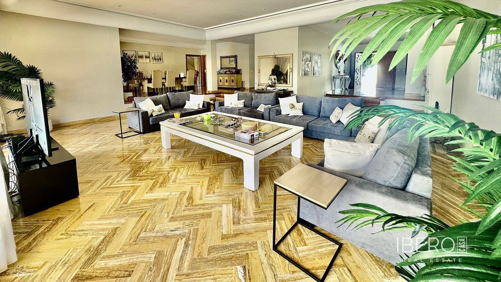 Rodinný dům · 834 m² · Nueva Andalucía, ES - 4