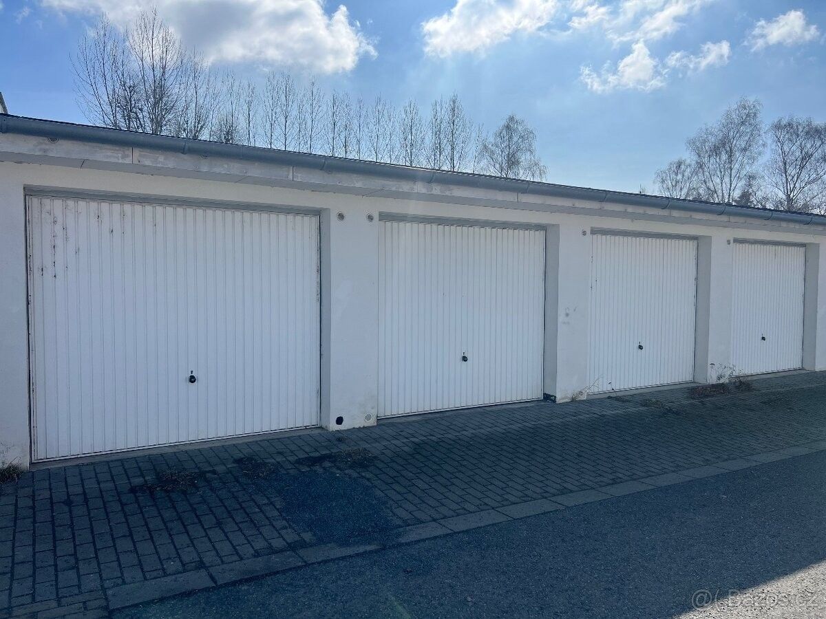 Garáže, Bystřice pod Hostýnem, 768 61