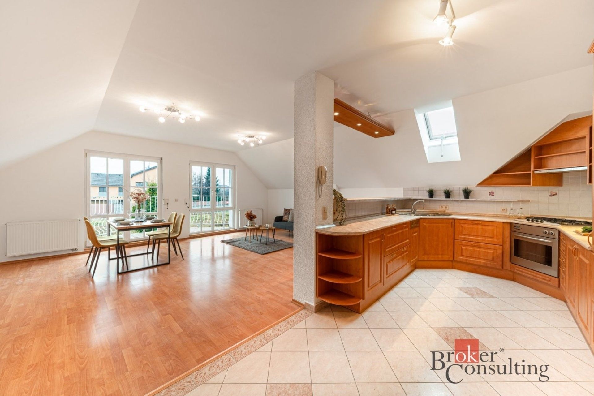 4+kk, Novoštěrboholská, Praha, 172 m² - 2