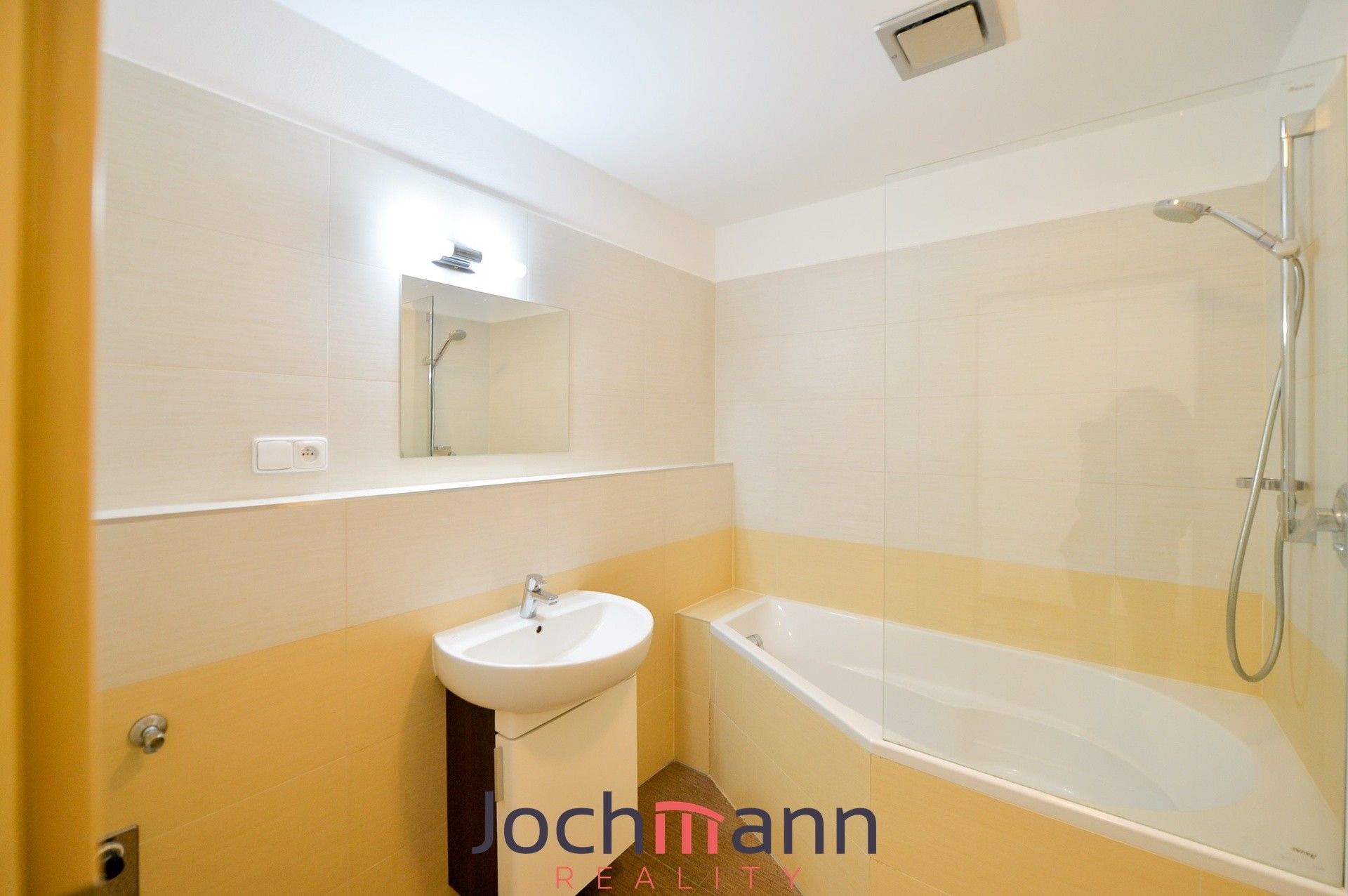 Pronájem byt 1+kk - Fráni Šrámka, České Budějovice, 38 m² - 5