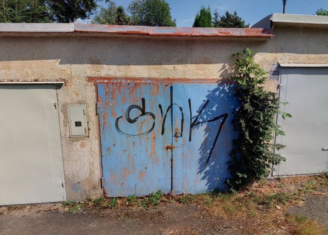 Garáže, Jihlava, 20 m²