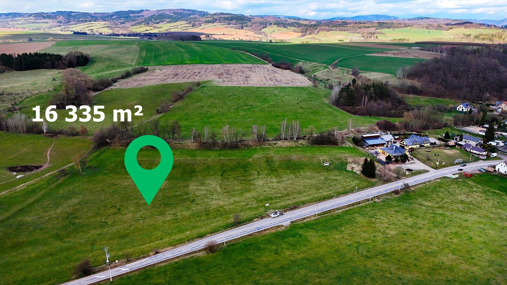 Louka, 16 335 m²