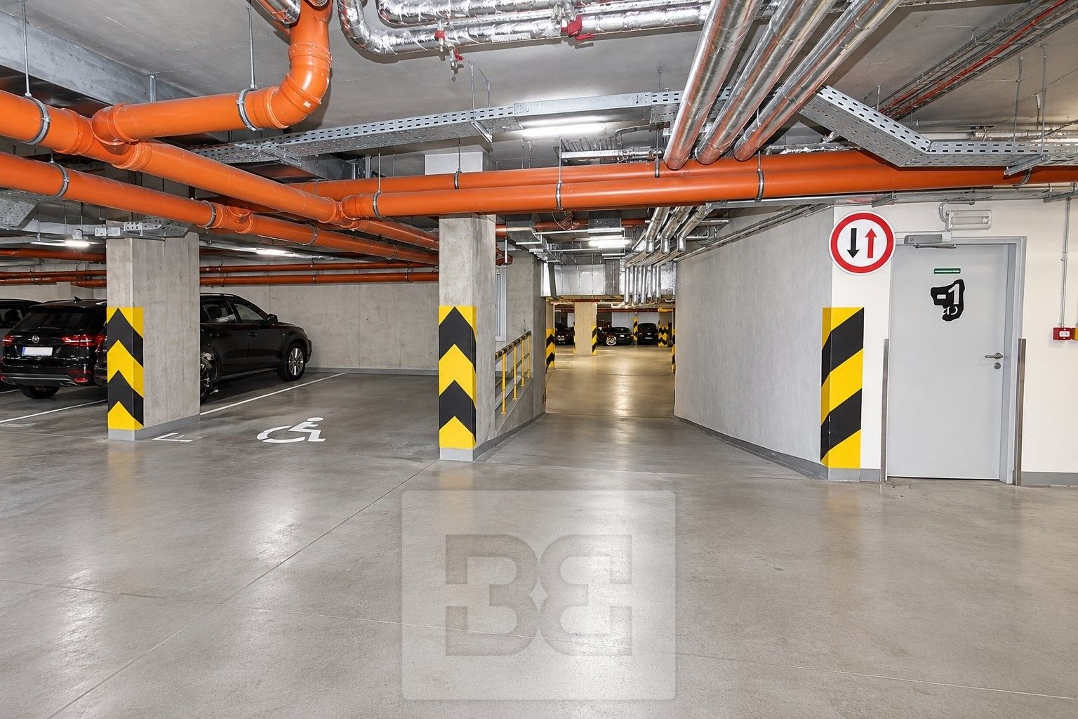 Garáže, Jeseniova 519, Praha Žižkov, 16 m² - 2