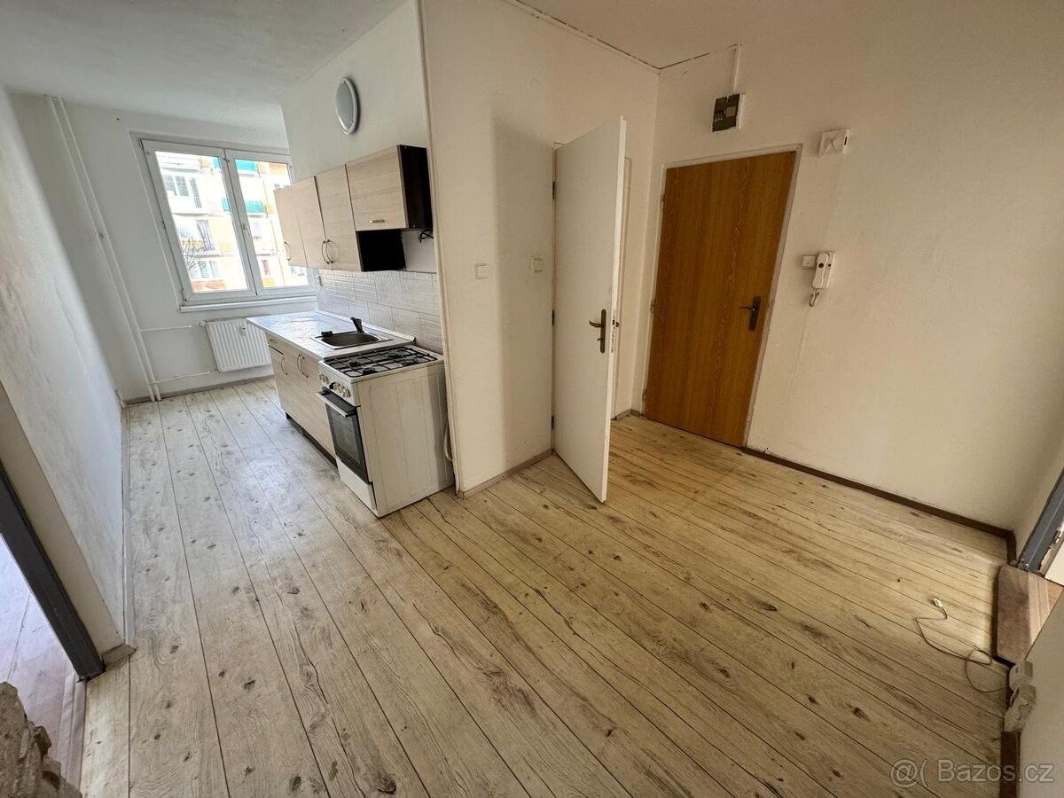 Pronájem byt - Bukovany u Sokolova, 357 55