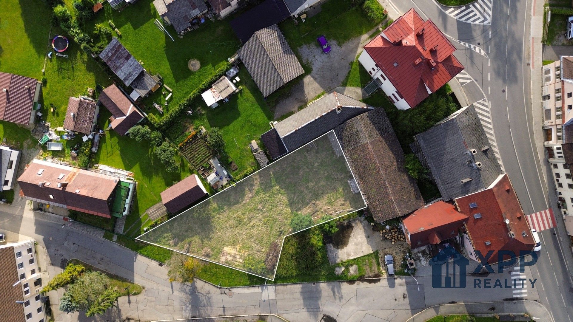 Pozemek pro bydlení, 696 m²
