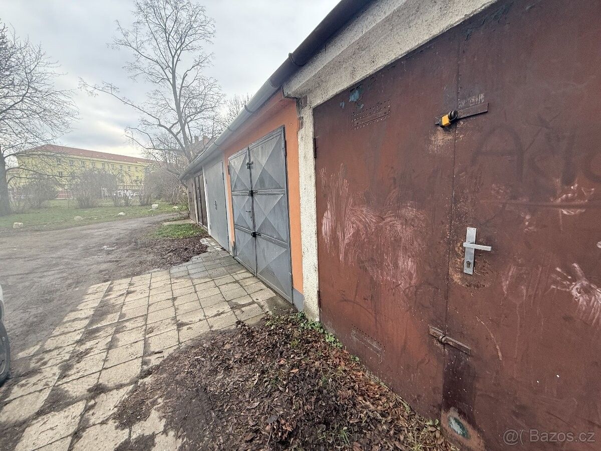 Garáže, Brno, 602 00
